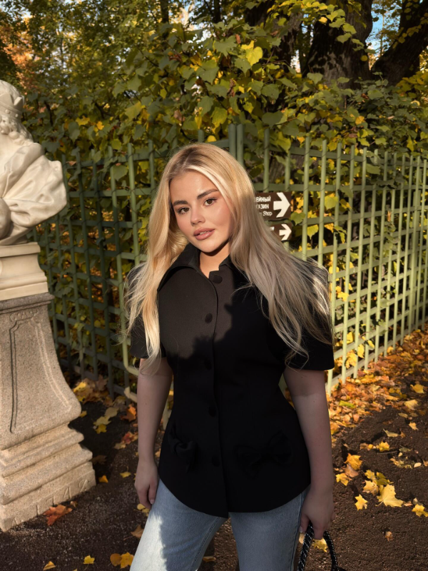 Лёля Баранова